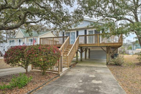 Cozy Oak Island House Less Than 1 Mi to Beaches!